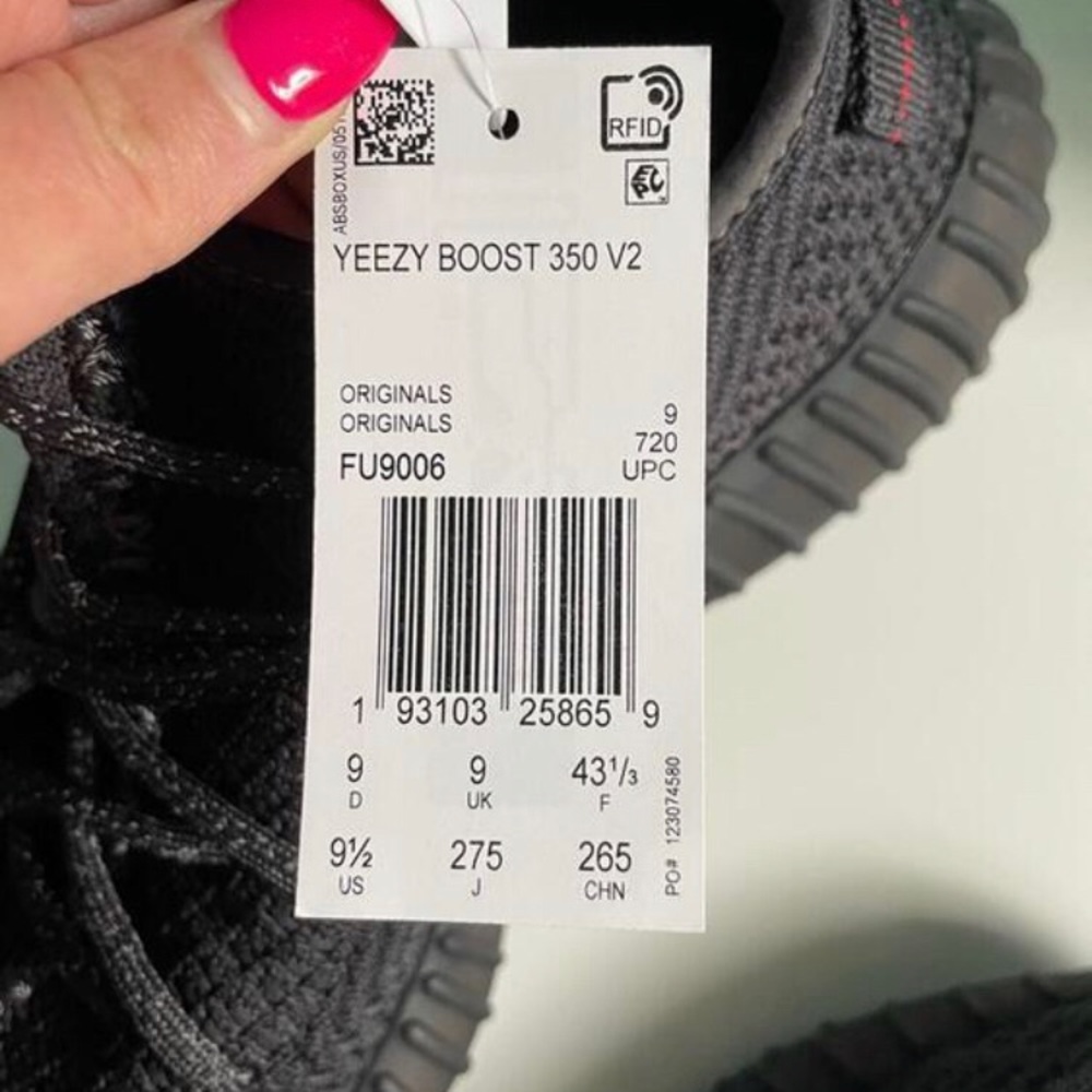 Yeezy 350 v2